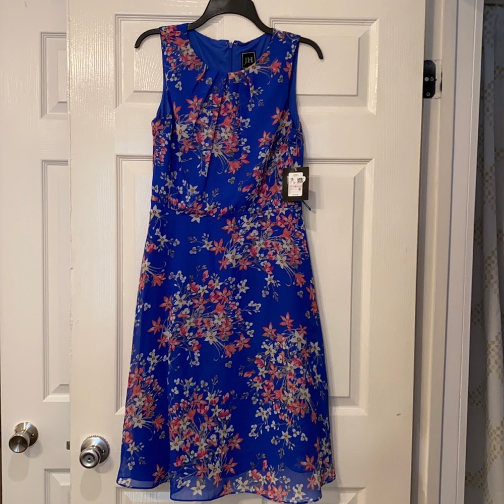 ❤️JH Collections Beautiful  Flowery dress